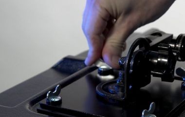 Bleskový přístup (o 70 % rychlejší) díky čtvrtotáčkovým rychlouzávěrům